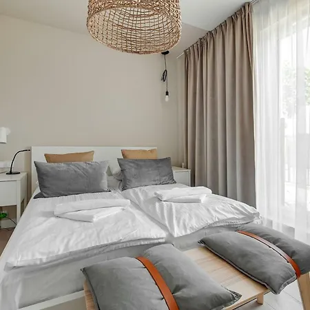 Wave - Olivia Park Apartment *